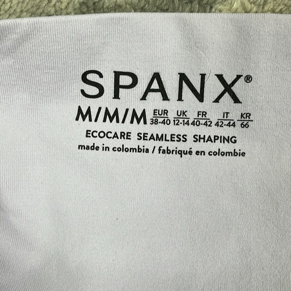 NWT Spanx Ecocare Seamless Shaping Thong Light Orchid Compression Undies Sz M - Picture 9 of 9